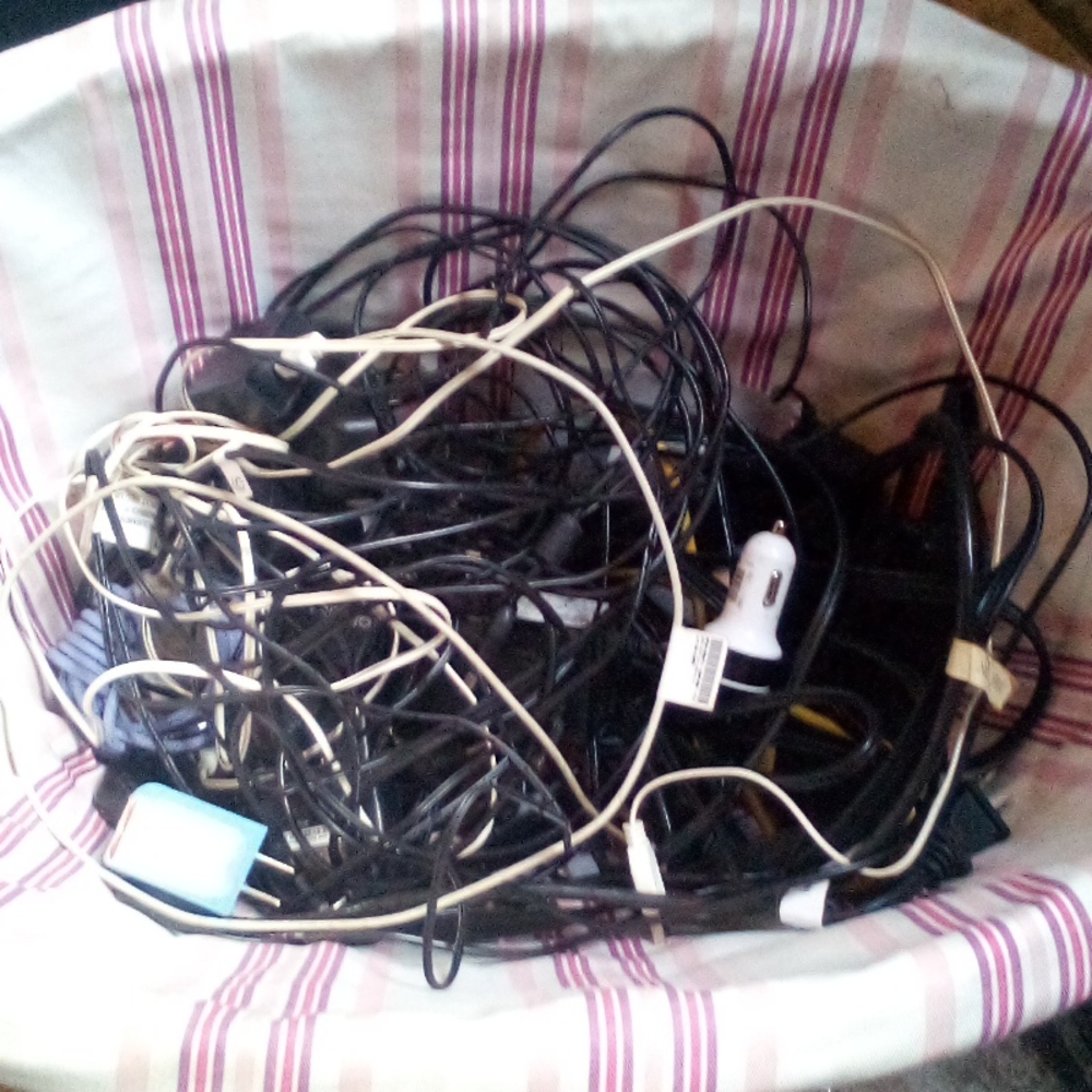 OBO..Cell phone chargers...for dif type phones. Bundle